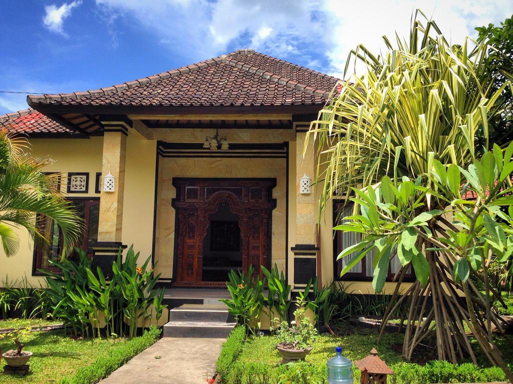 Kirana Homestay Amed Exterior foto