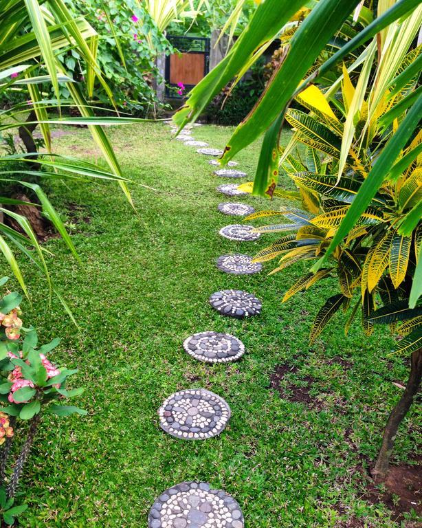 Kirana Homestay Amed Exterior foto